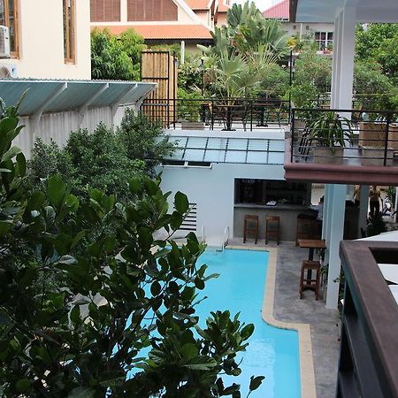 Palm Tree Boutique Hotel Phnom Penh Exteriör bild
