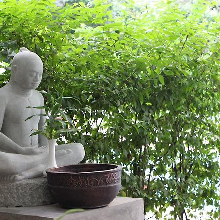 Palm Tree Boutique Hotel Phnom Penh Exteriör bild