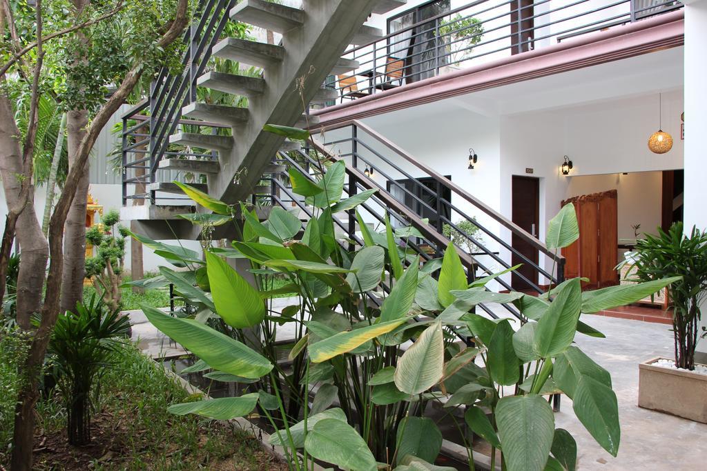 Palm Tree Boutique Hotel Phnom Penh Exteriör bild