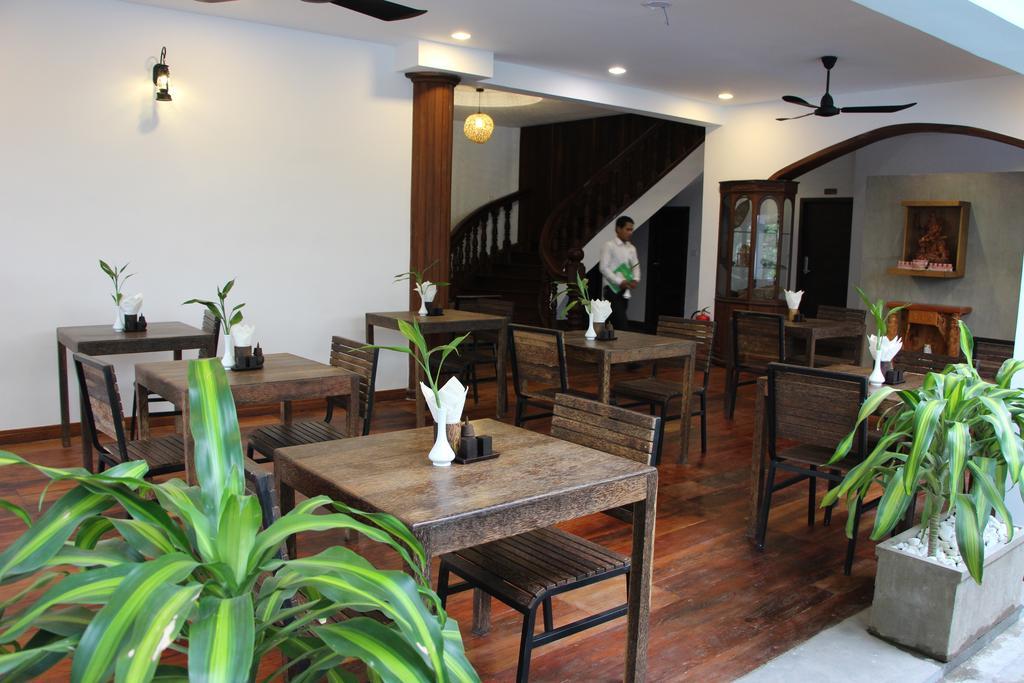 Palm Tree Boutique Hotel Phnom Penh Exteriör bild