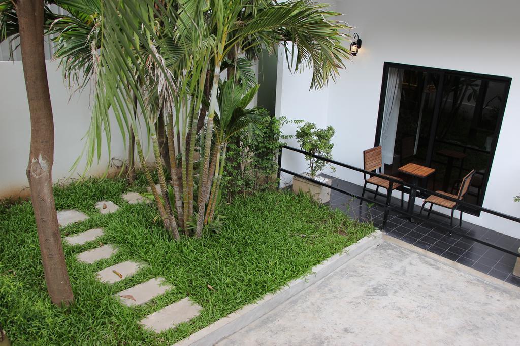 Palm Tree Boutique Hotel Phnom Penh Exteriör bild