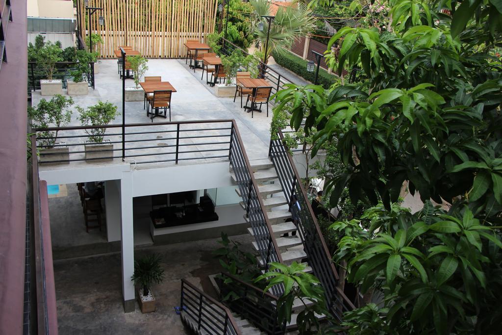 Palm Tree Boutique Hotel Phnom Penh Exteriör bild