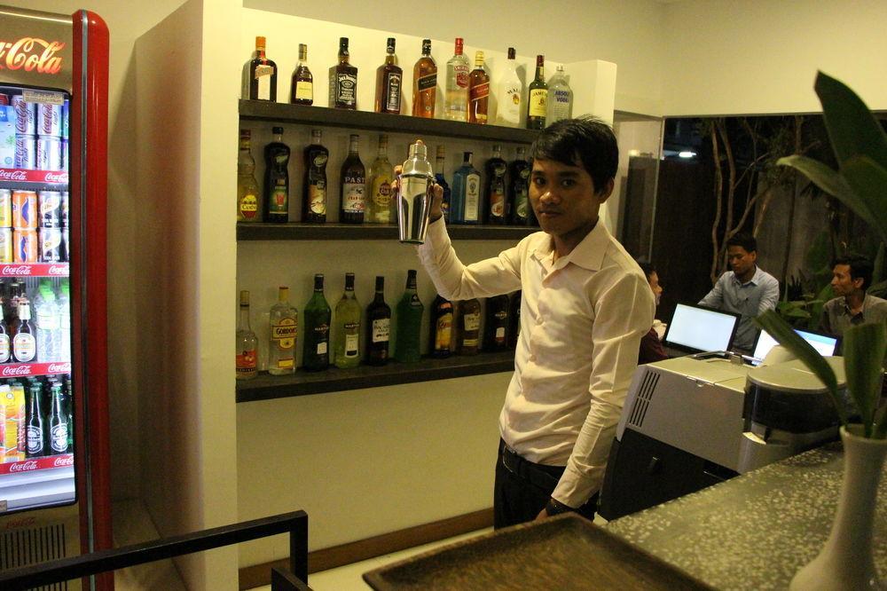 Palm Tree Boutique Hotel Phnom Penh Exteriör bild