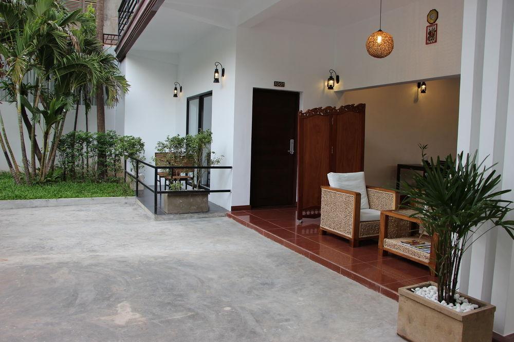 Palm Tree Boutique Hotel Phnom Penh Exteriör bild